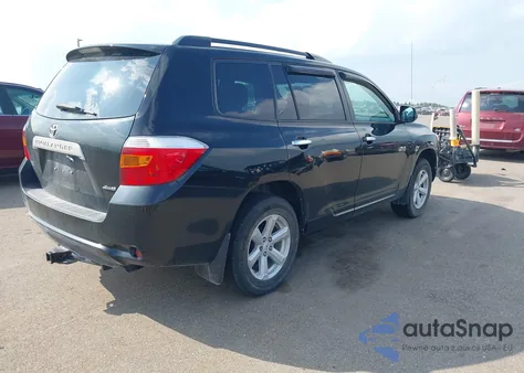 2010 Toyota Highlander Base V6 из США, поврежденный, VIN 5TDBK3EH2AS030487